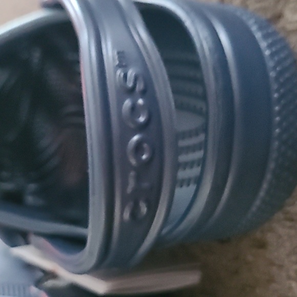 CROCS BRAND NAVY BLUE UNISEX CLASSIC CLOGS SIZE 7(M) OR 9(W) - Picture 5 of 9